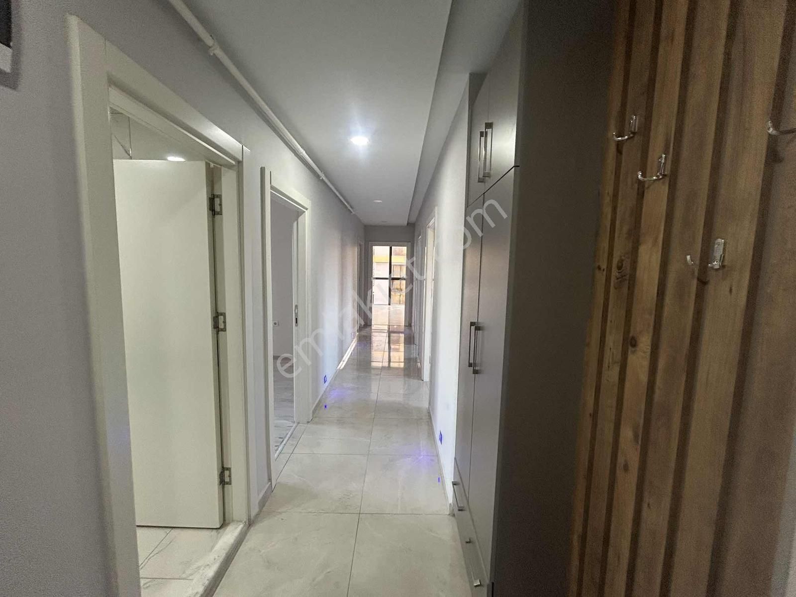 Site İçerisinde Ara Kat Yüzme Havuzu Güvenlikli 3+1 Doğalgazlı - Görsel 14