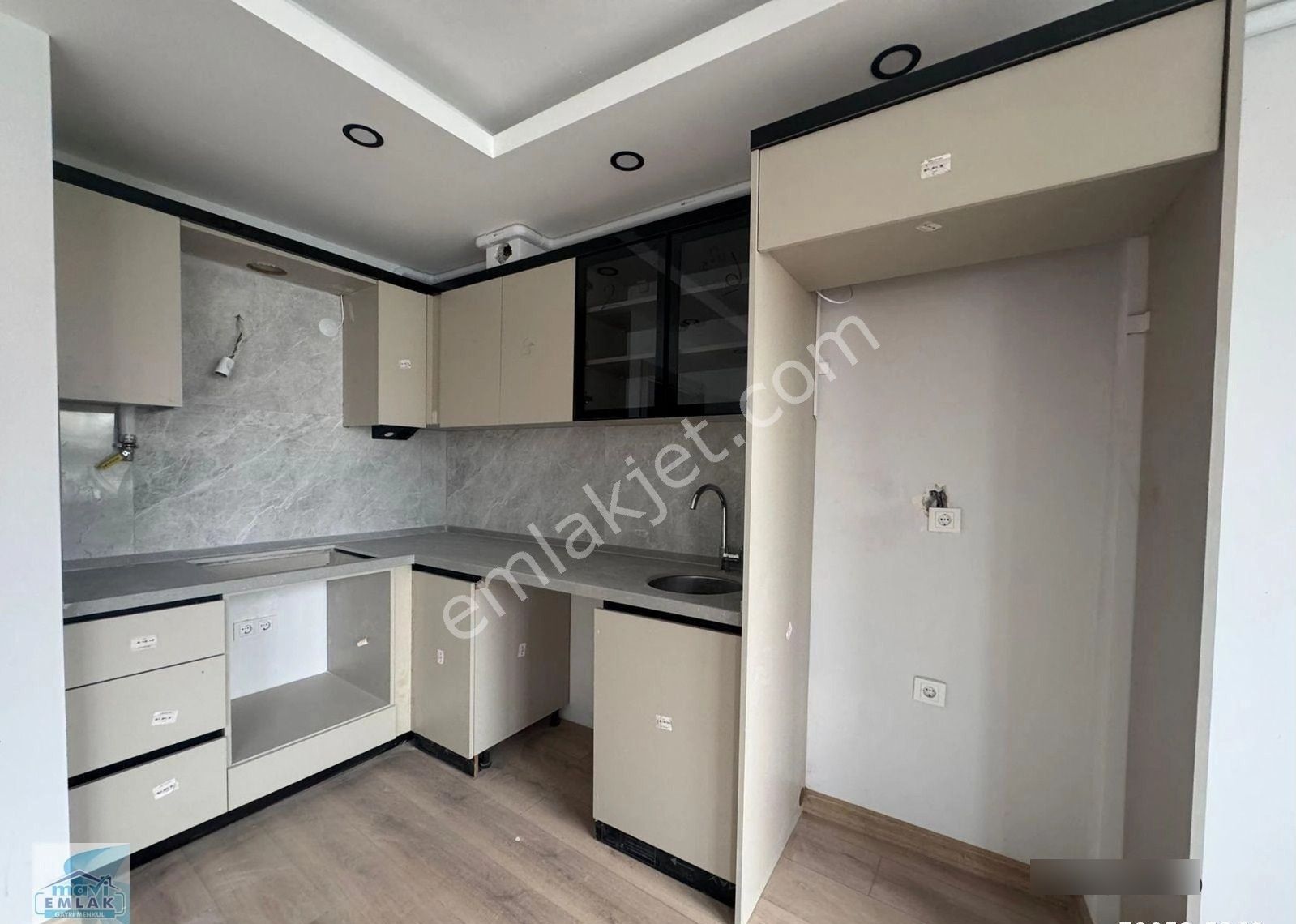 Bandırma Mavi Emlaktan 17 Eylül Mahallesinde 2 Adet 2+1 Dubleks Satılık Daireler