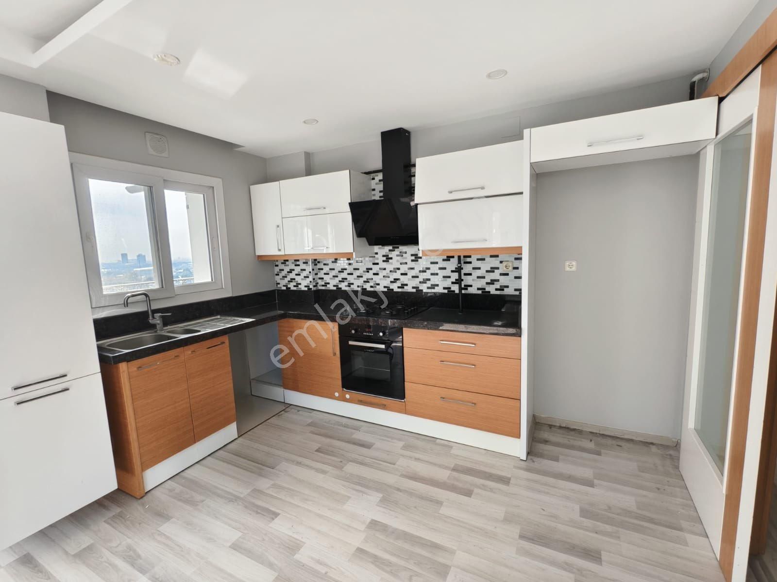 2000 Evler Mahallesi’nde Dr. Sadık Ahmet Bulvarı’nda 3+1 Lüks Kiralık Daire!