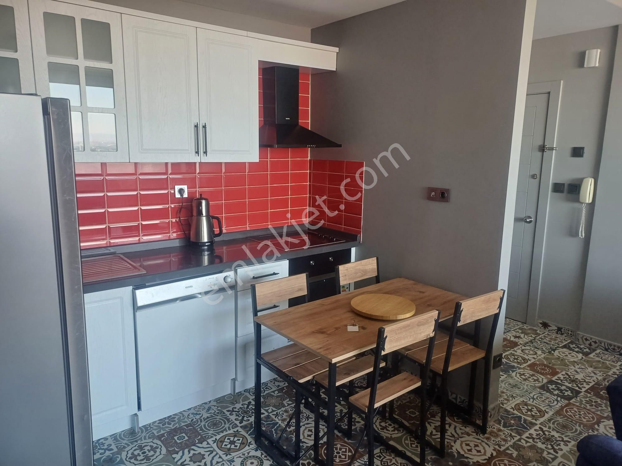 Çukurambar Akman Plazada Katta Manzaralı Yapılı Full Mobilyalı 1+1 Kiralık Daire - Görsel 4