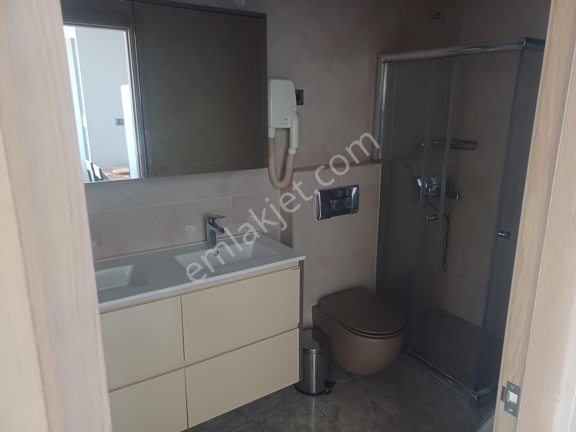 Çukurambar Akman Plazada Katta Manzaralı Yapılı Full Mobilyalı 1+1 Kiralık Daire - Görsel 13