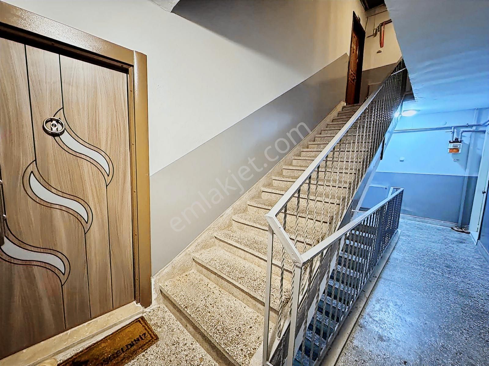 K2 Pera Güzelyalı Denize 50 Mt Satılık 2+1 Daire - Görsel 3