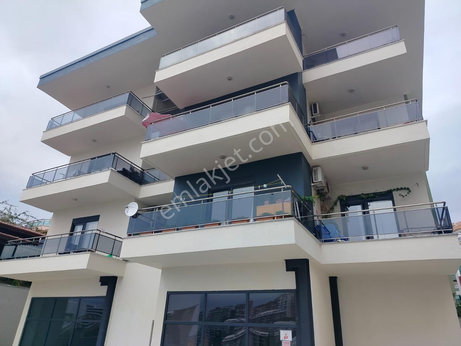 Alanya Da Mahmutlar Da Kiralık 1+1 [ Ayrı Mutfak ] Lüks Daire Geniş - Görsel 10