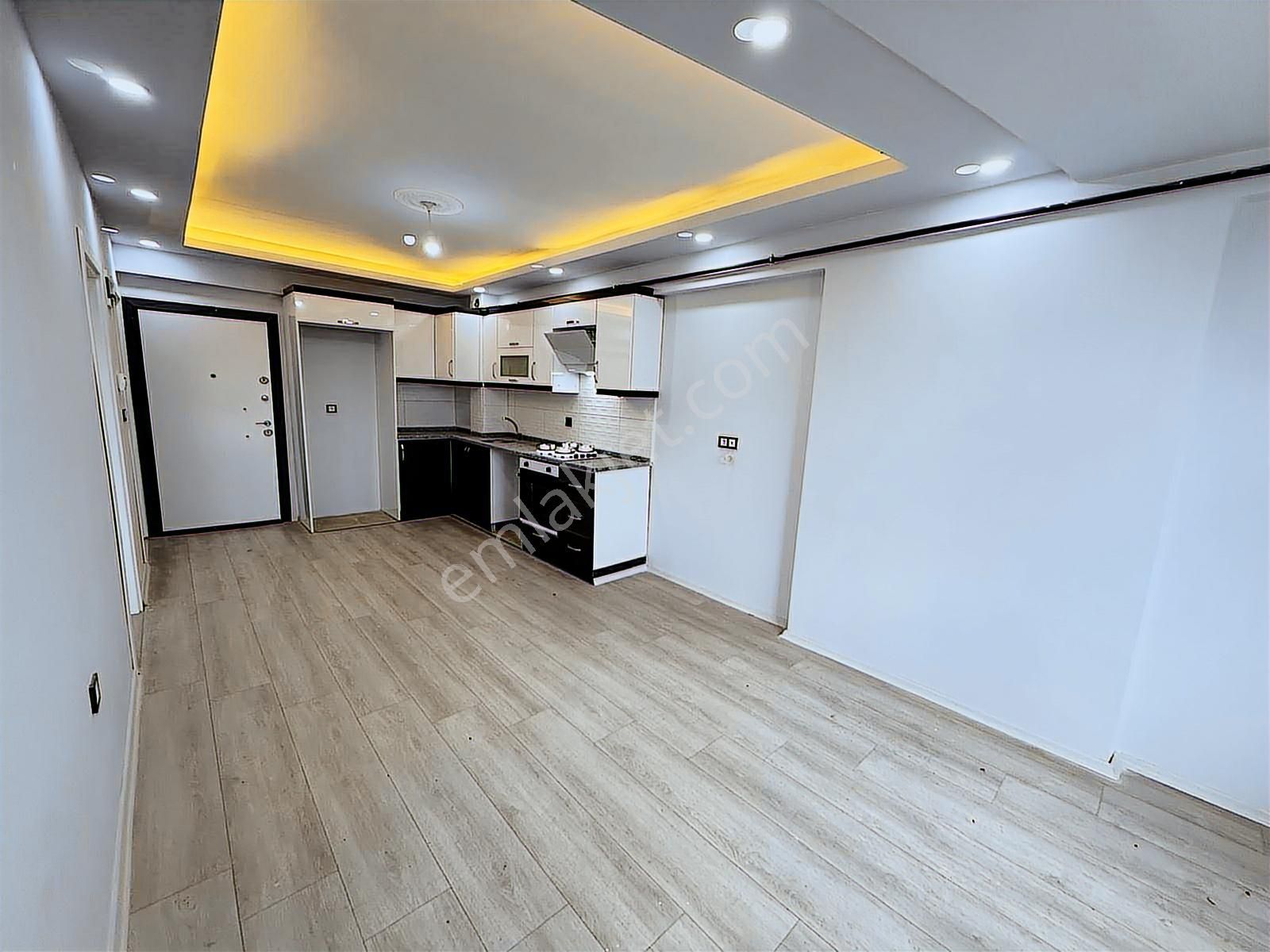 Tuğradan Yatırımlık Balkonlu Geniş 1+1 Son Fırsat Dairesi!!! - Görsel 6