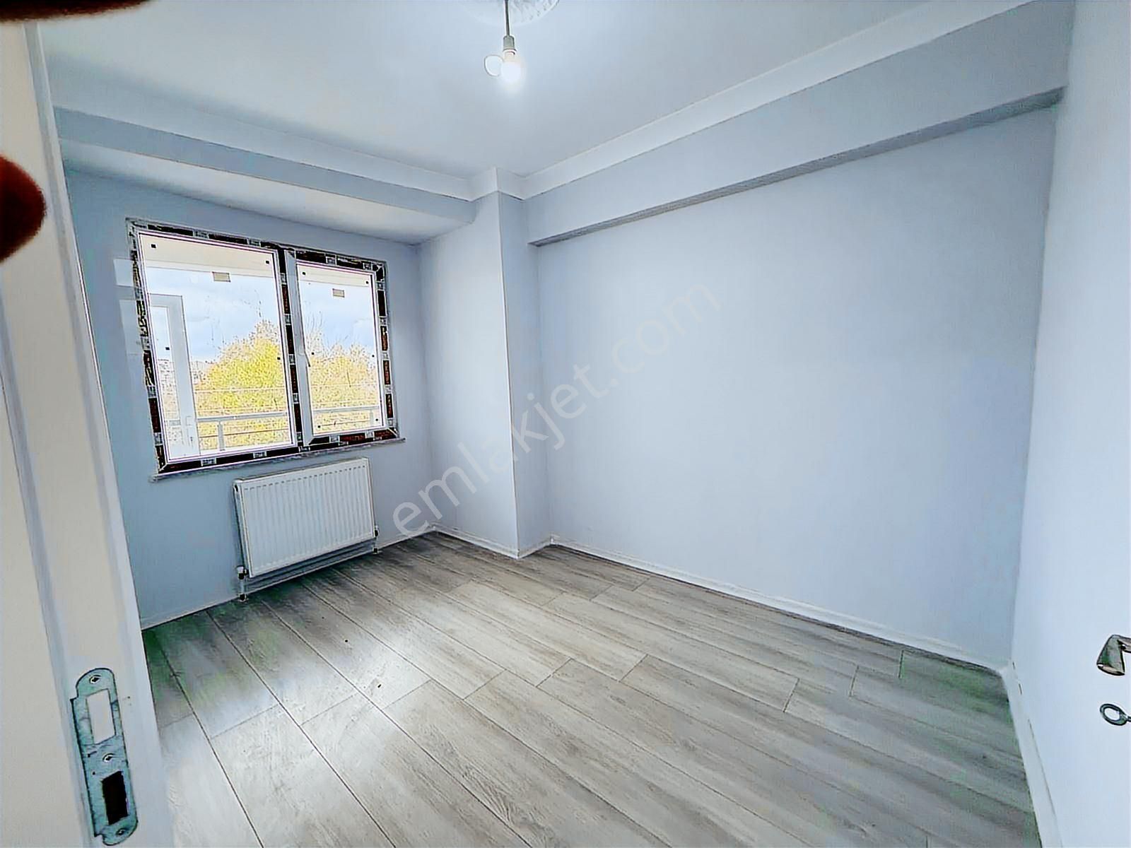 Tuğradan Yatırımlık Balkonlu Geniş 1+1 Son Fırsat Dairesi!!! - Görsel 4