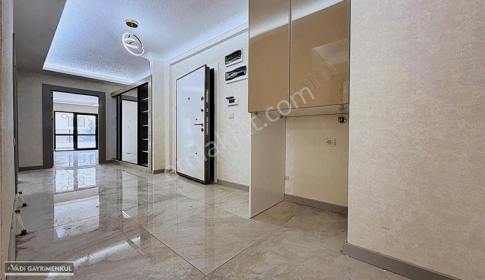 Vadi'den Karakayada Katta Sıfır Full Yapılı Çift Banyo Geniş 4+1 - Görsel 20