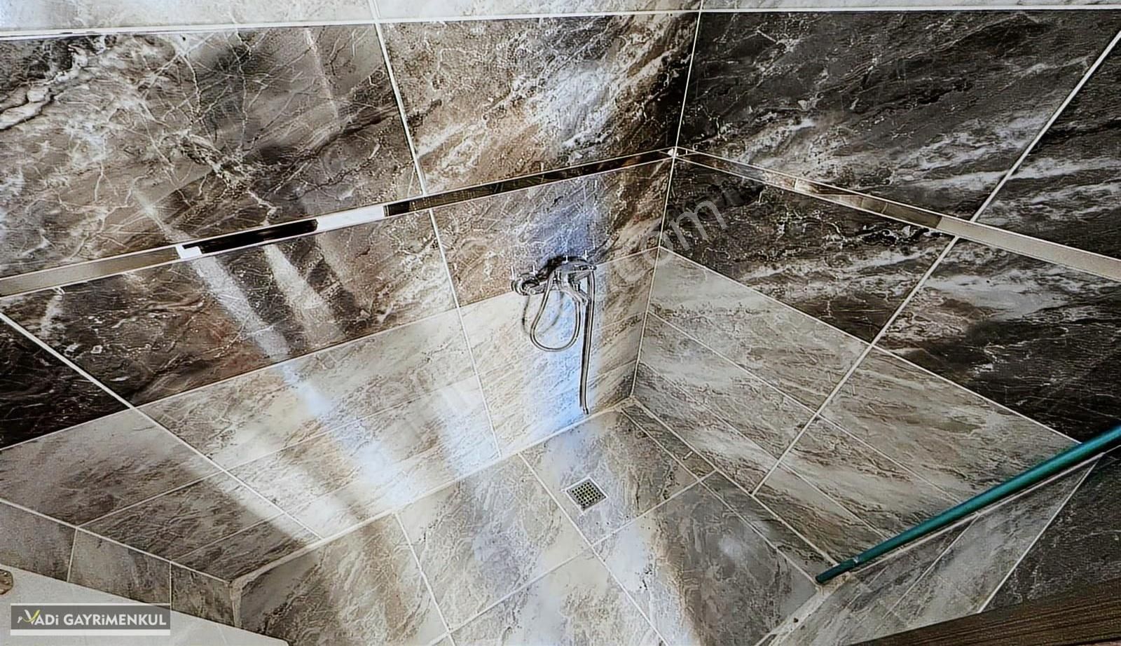 Vadi'den Karakaya'da Full Yapılı-e.banyolu-göz Kamaştıran 3+1 ! - Görsel 27