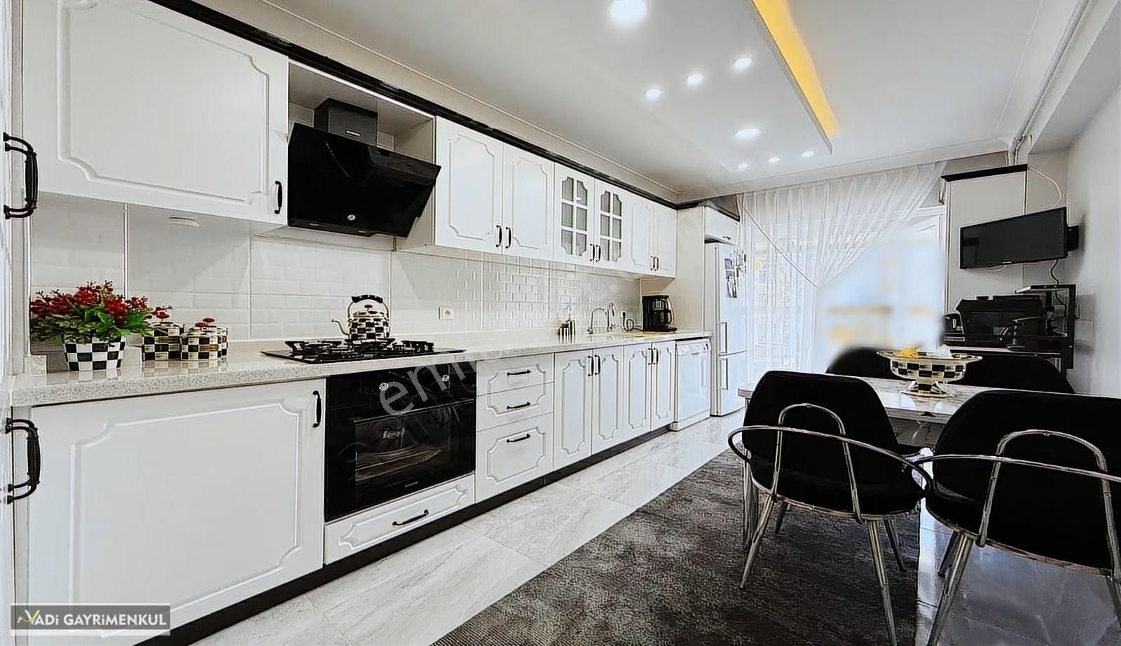 Vadi'den Konforun,ferahlığın Ve Şıklığın Buluştuğu 3+1 Daire ! - Görsel 23