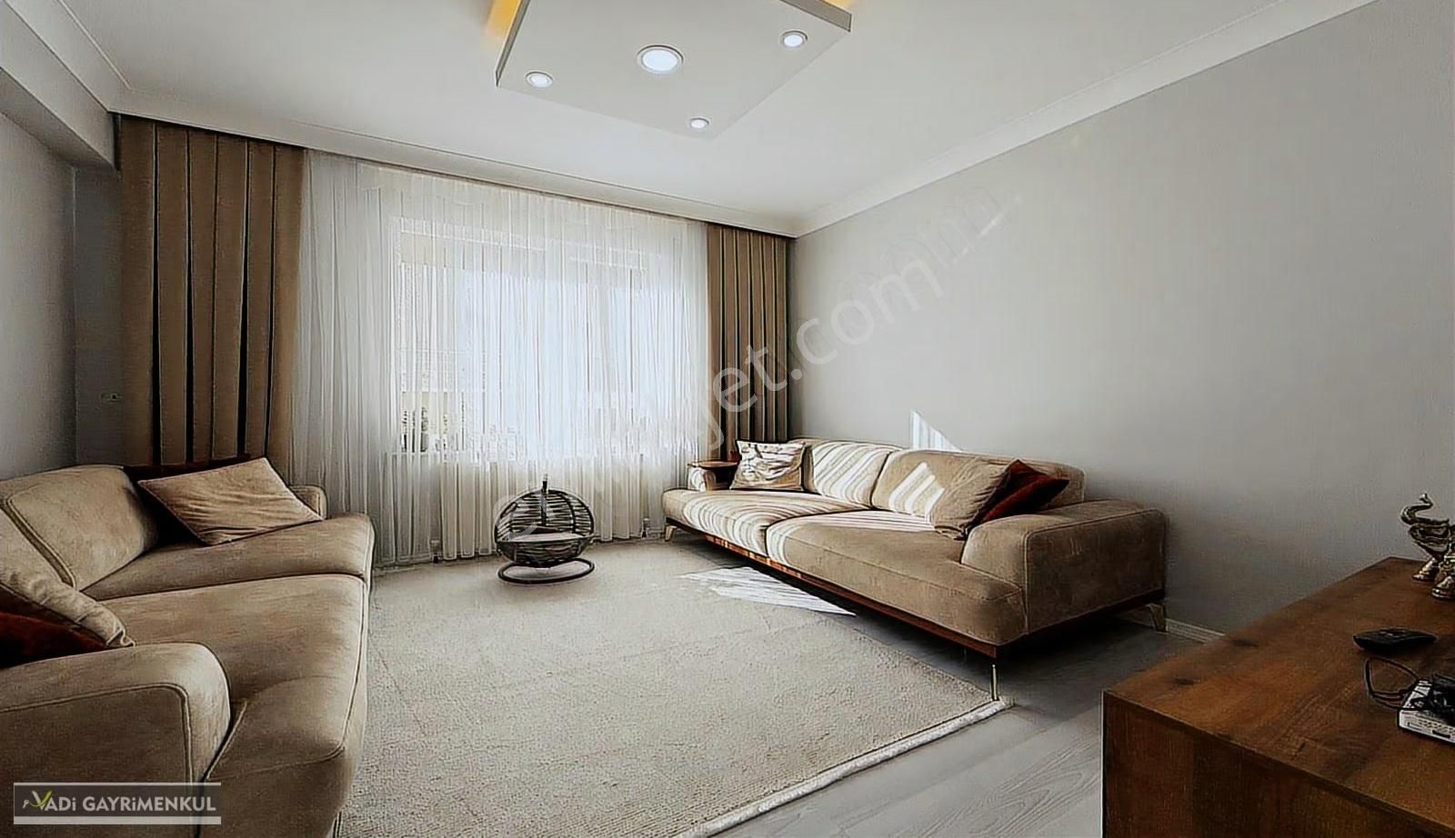 Vadi'den Konforun,ferahlığın Ve Şıklığın Buluştuğu 3+1 Daire ! - Görsel 3