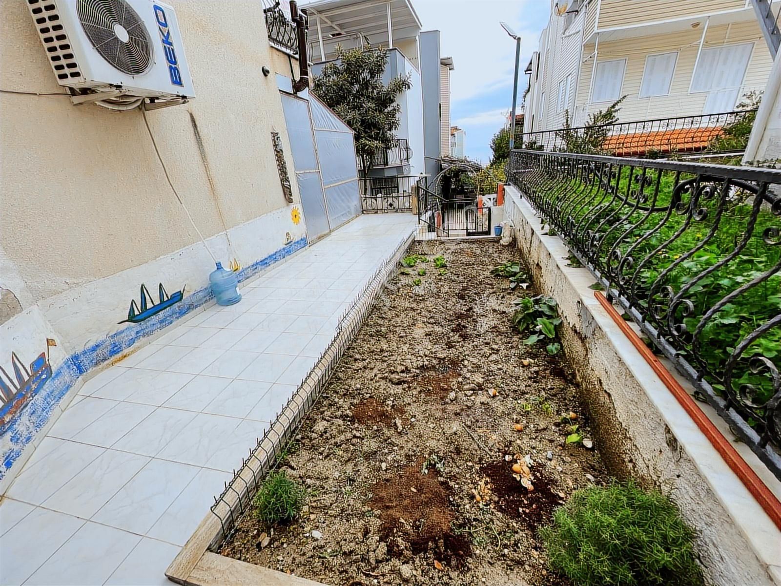 Kuşadası Kadınlar Denizinde Satılık Trıplex 3+1 Villa - Görsel 9