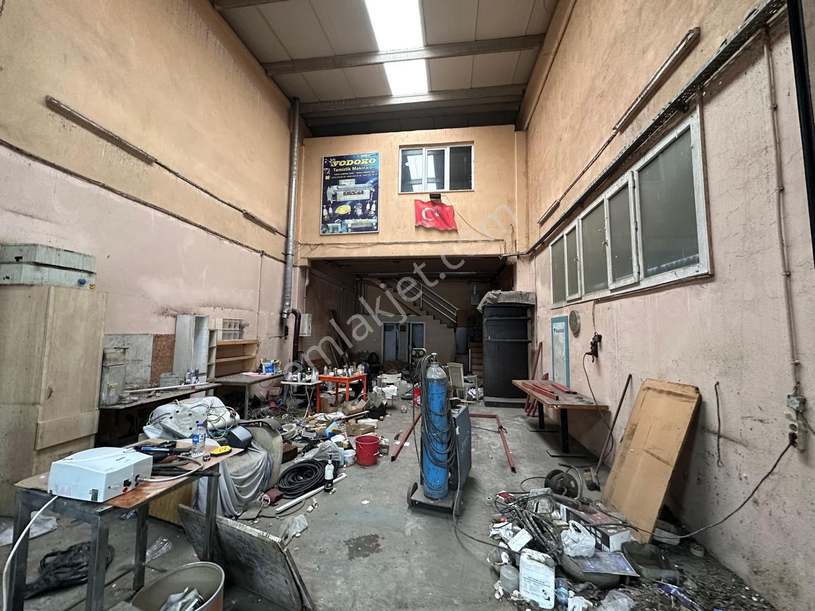 Bornova Geri Kazanımcılar Sitesi Kiralık Sanayi Dükkanı - Görsel 10