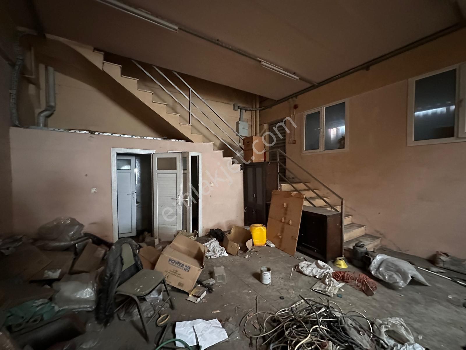 Bornova Geri Kazanımcılar Sitesi Kiralık Sanayi Dükkanı - Görsel 6