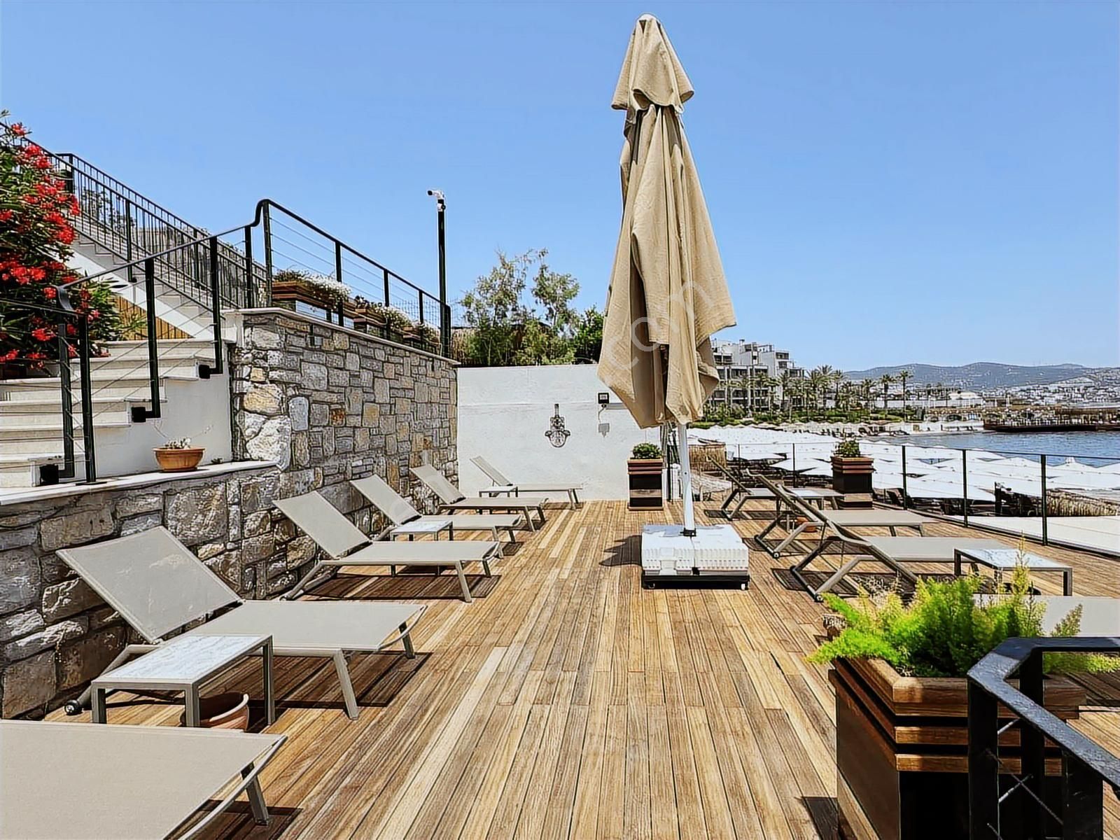 Bitez Asarlık'ta Denize Sıfır Lüks Rezidans - Görsel 10