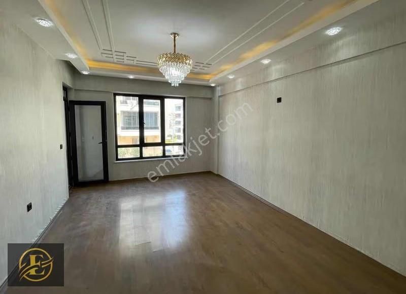 Ekol'den 2 Yaşında Yerden Isıtma İskanlı Hasarsız Fırsat 2.5+1 - Görsel 2