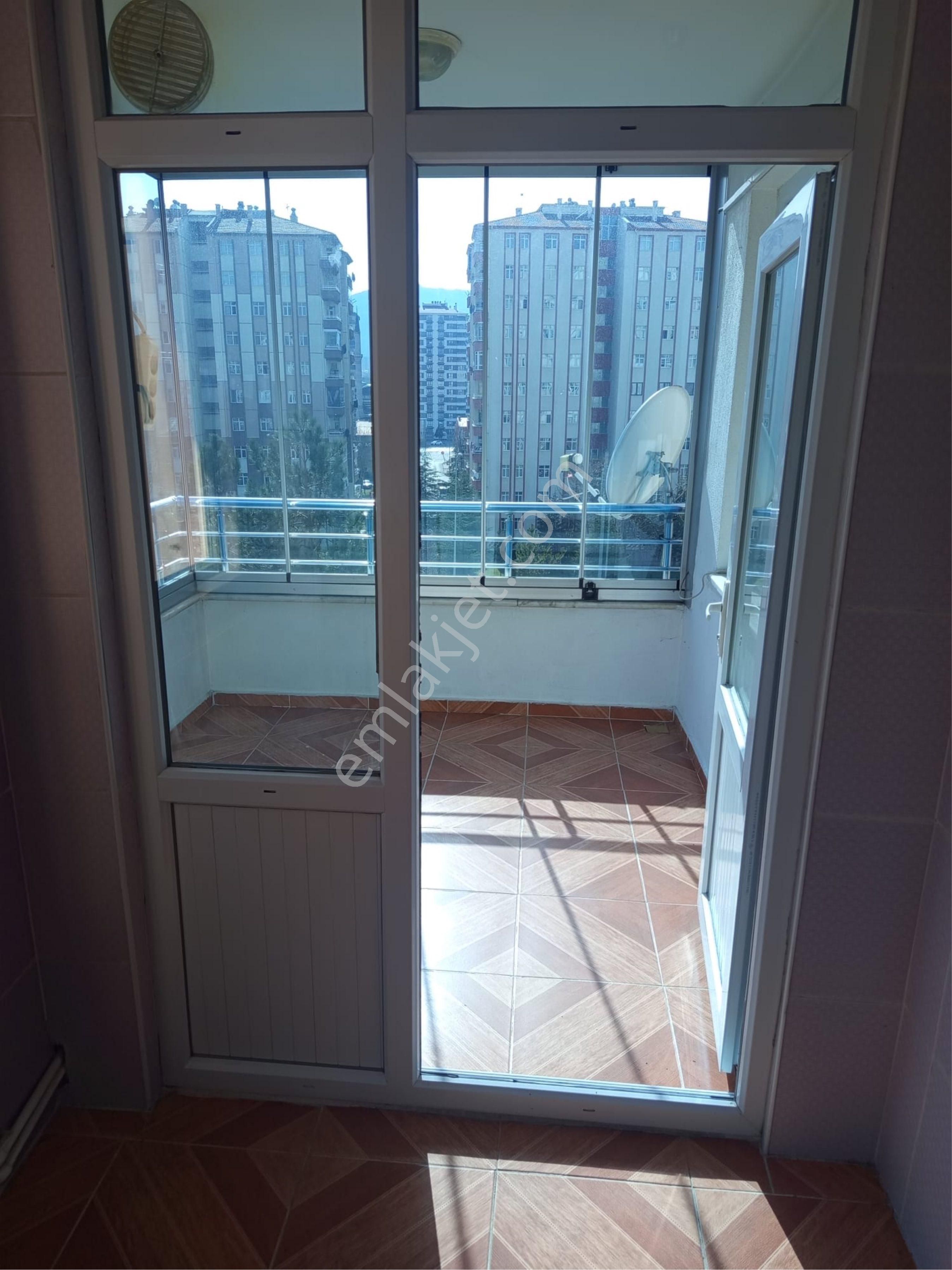 Yenidoğan Matbacılar Sitesi Yanı 3+1 Fırsat Daire - Görsel 14