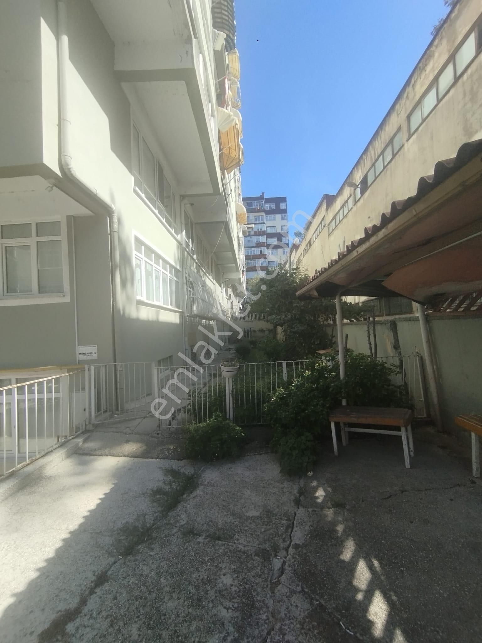 Samsun İlkadım Bahçelievler Mahallesinde Bulunan Site İçindeki Dairemiz Yüksek Giriş- 2+1 -100 M2 - Görsel 18