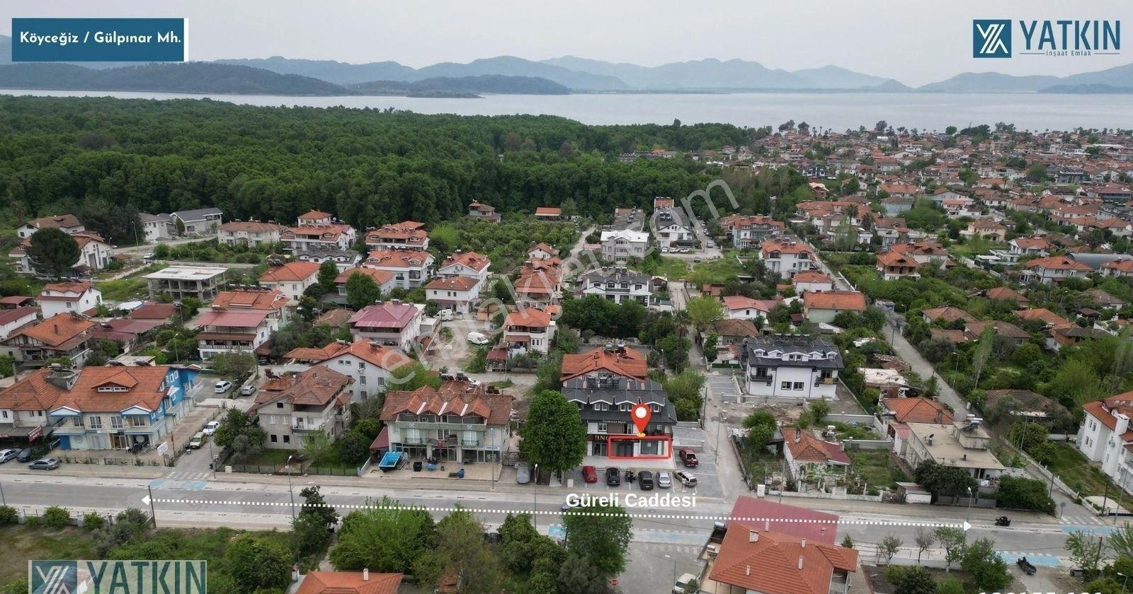 Köyceğiz'de Güreli Cd. Üzerinde Köşe Kiralık İşyeri