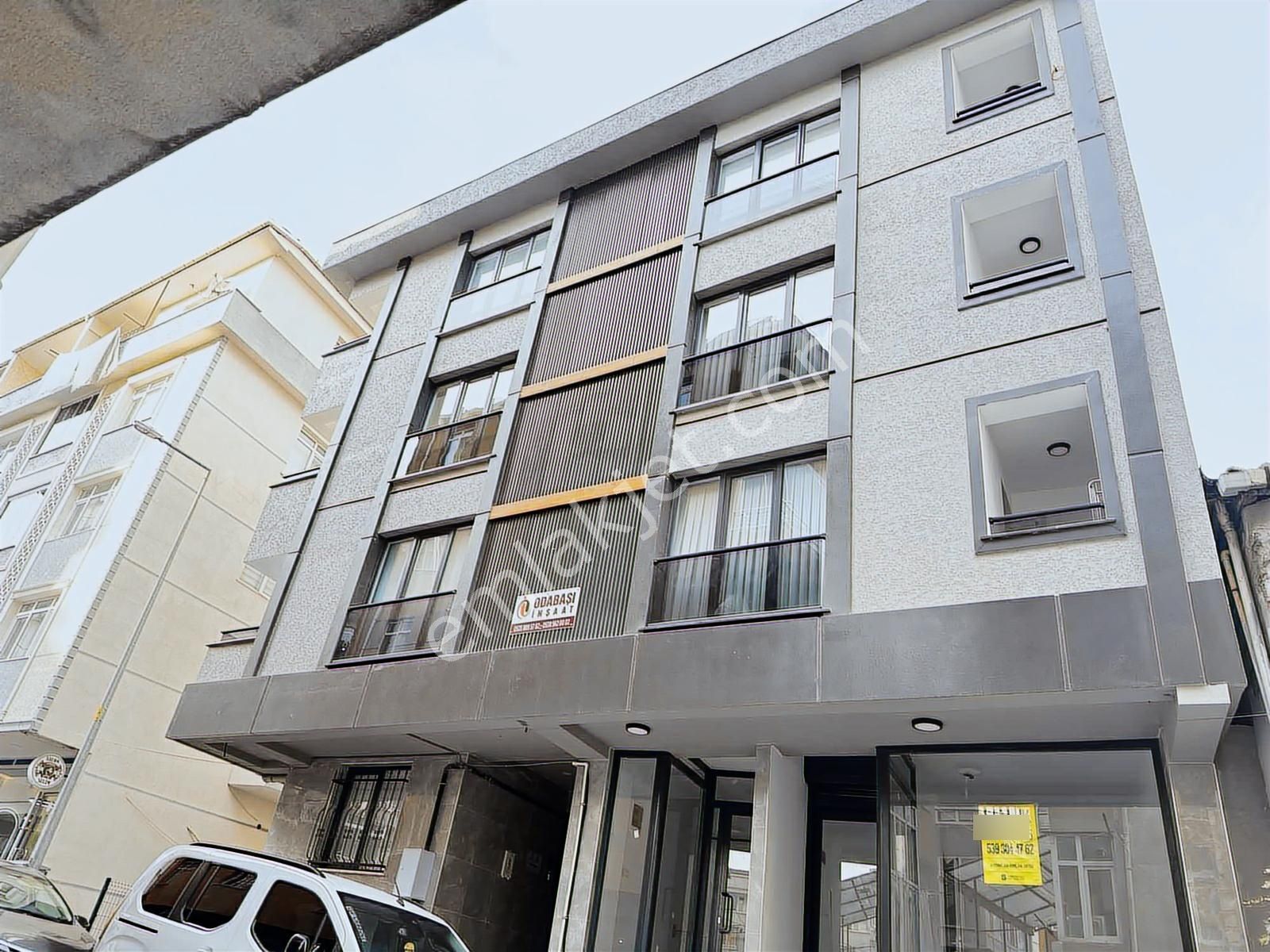 Yenibosna Fevziçakmak Mahllesi'nde 3+1 Çift Banyolu Geniş Daıre - Görsel 13
