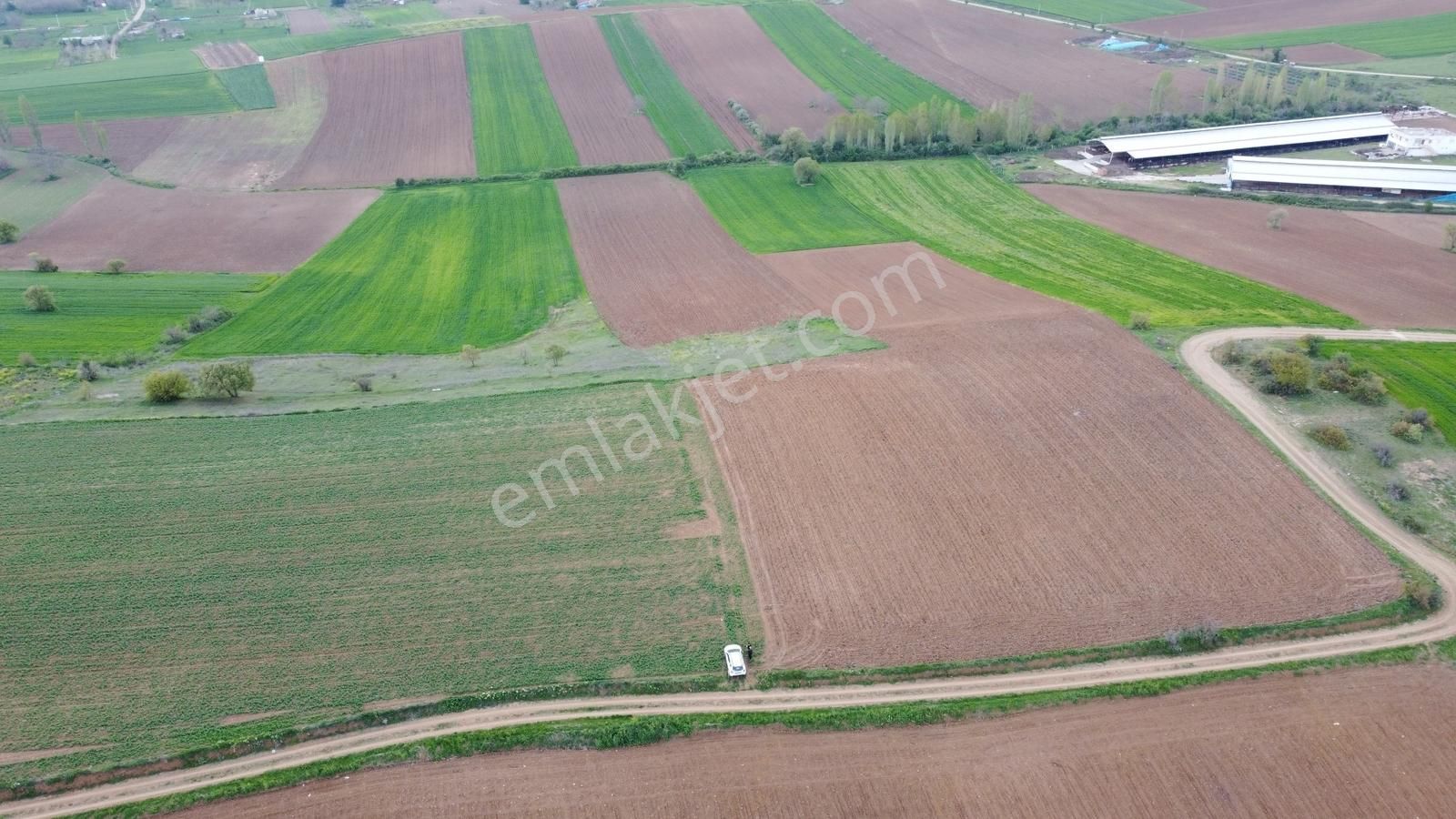 Karataş'tan 15.300 M2 Yolu Mevcut Merkeze Yakın Yatırımlık Kupon - Görsel 15
