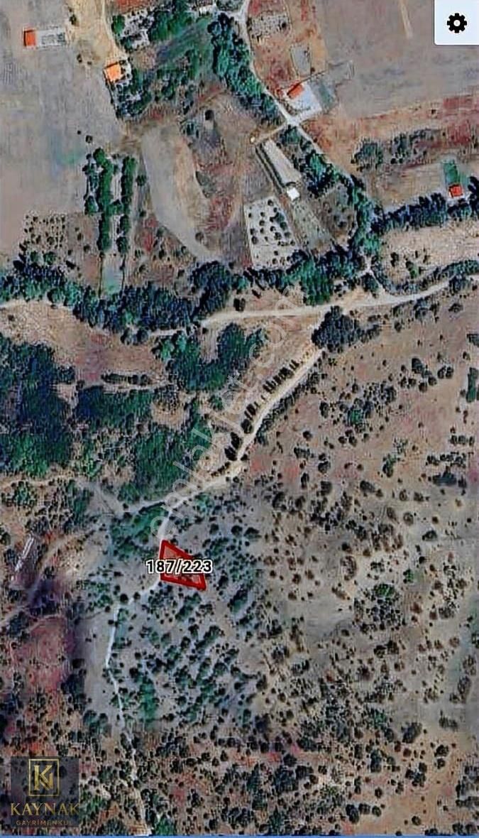 Kzılcahamam Çeştepe Köyüne 700 M2 Satılık Tarla