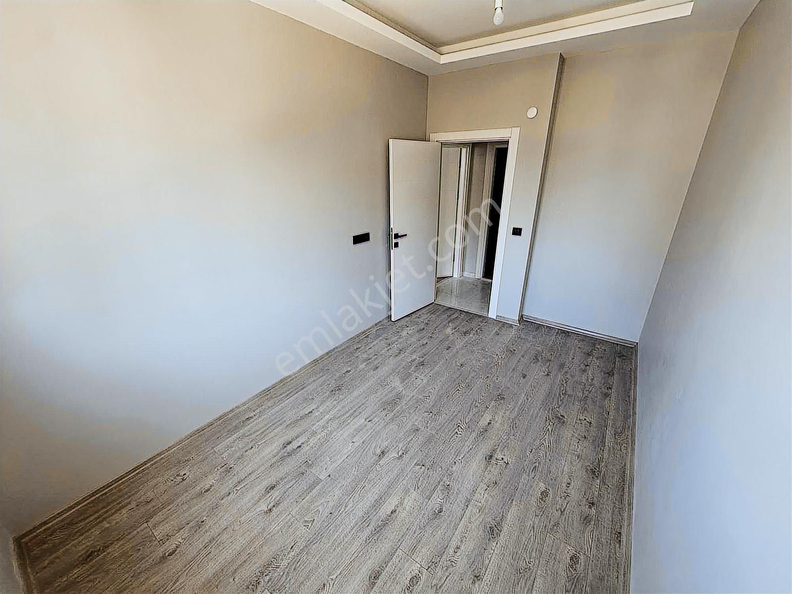 Karadeniz Emlak'tan Pelitköy De Geniş Satılık 2+1 Daire - Görsel 12