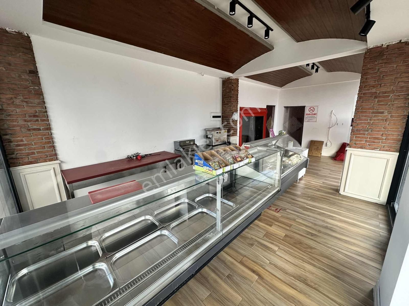 Karadeniz Emlak'tan Kalkancı Da Köşe Başı Kiralık Dükkan - Görsel 2