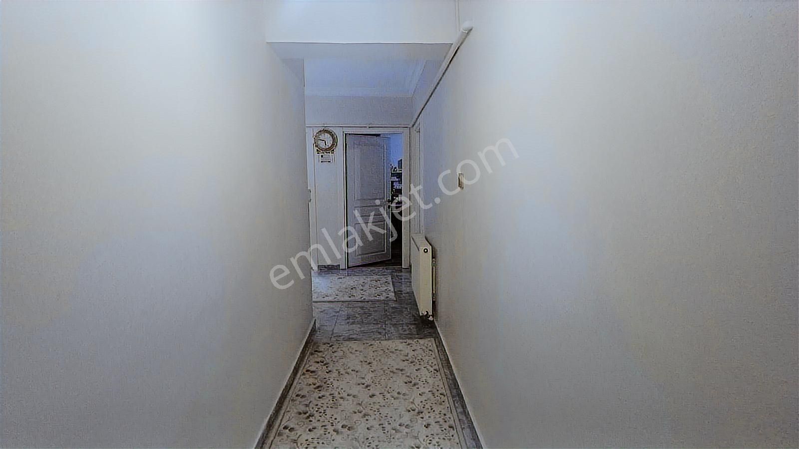 Etimesgut Topçu Mah, Çarşamba Pazarına Yakın Ful Yapılı 3+1 - Görsel 2