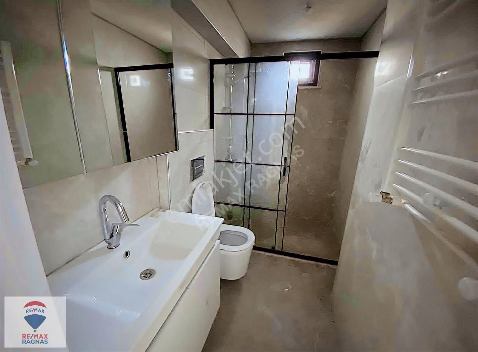 Çekmeköy Aydınlar Mah. K.otoparklı Arakat 2+1 86m² Satılık Daire - Görsel 25