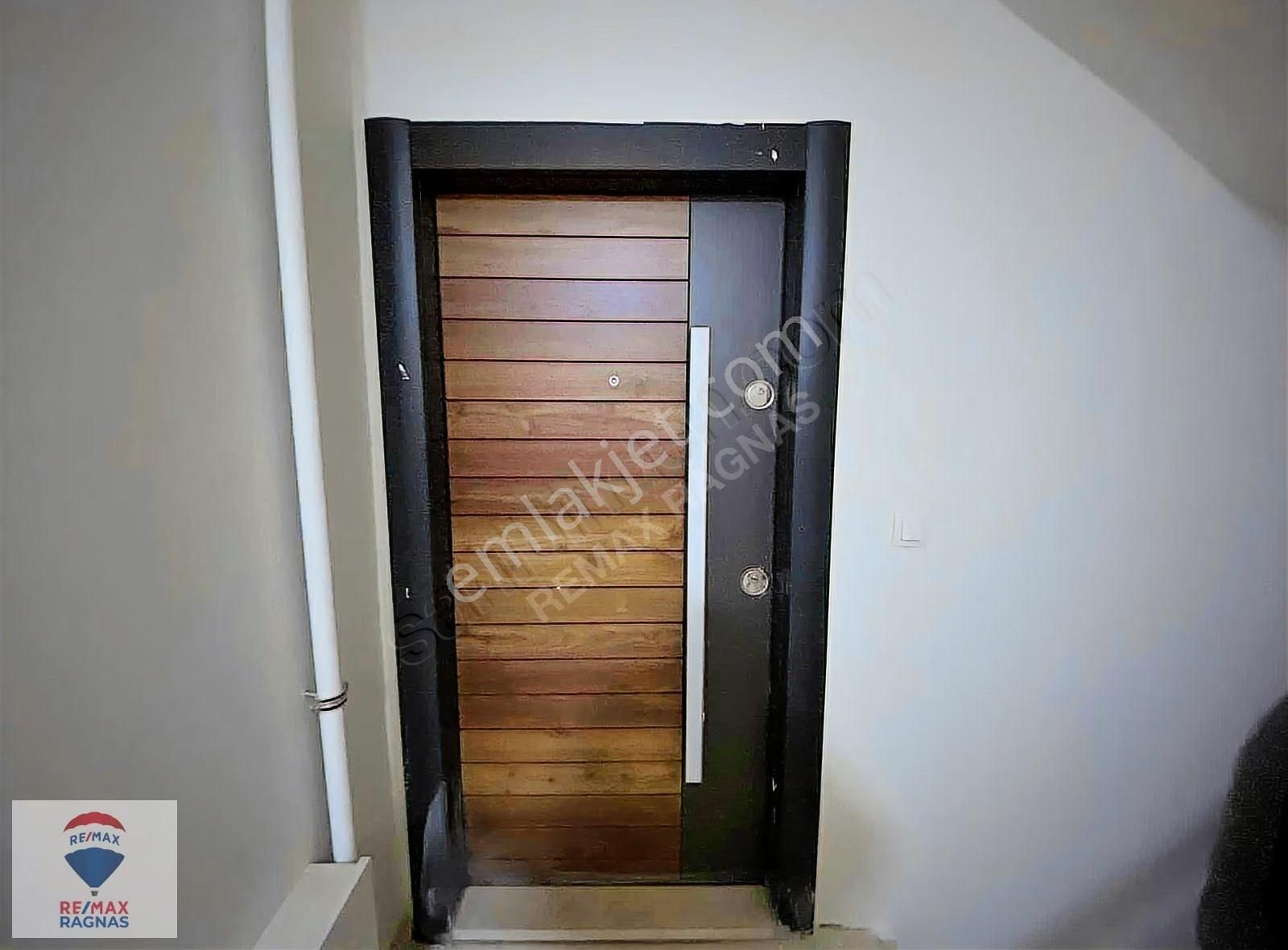 Çekmeköy Aydınlar Mah. K.otoparklı Arakat 2+1 86m² Satılık Daire - Görsel 14