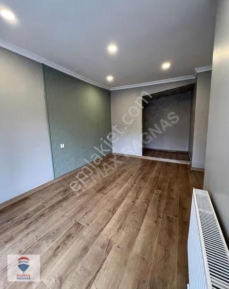 Üsküdar Selami Ali Mahallesinde Satılık 2+1 Müstakil Ev - Görsel 34