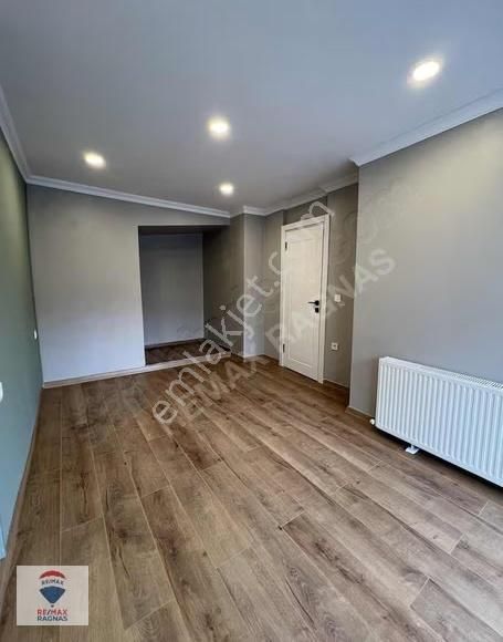 Üsküdar Selami Ali Mahallesinde Satılık 2+1 Müstakil Ev - Görsel 2