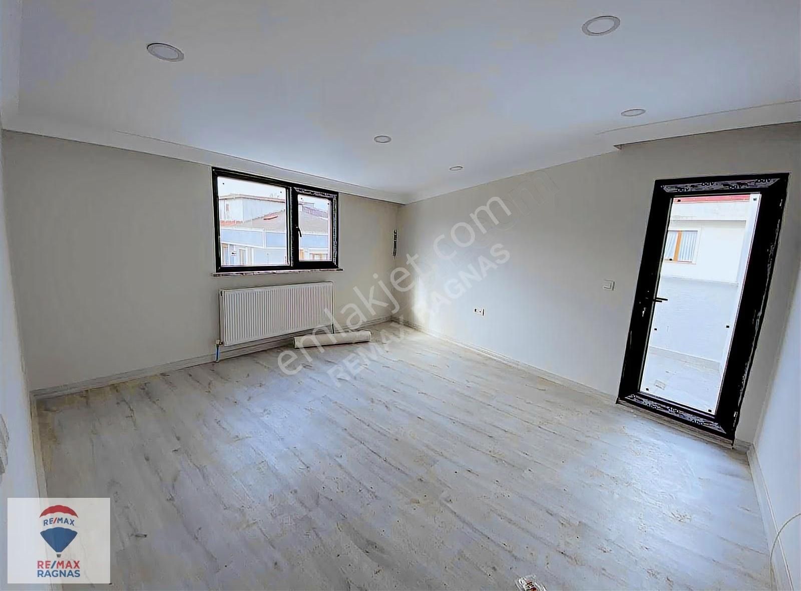Çekmeköy Aydınlar Mah. Üst Dubleks K.otoparklı 2+1 165m² Daire - Görsel 15