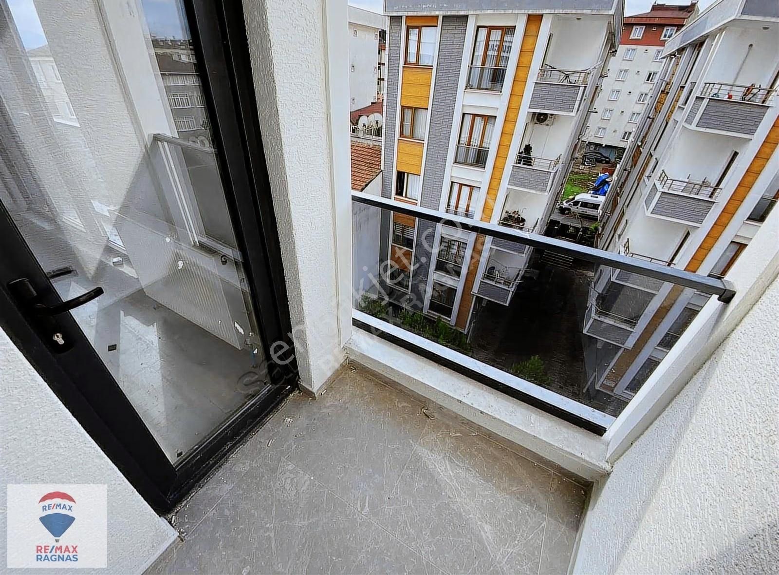 Çekmeköy Aydınlar Mah. Üst Dubleks K.otoparklı 2+1 165m² Daire - Görsel 14