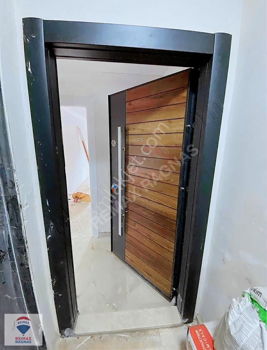 Çekmeköy Aydınlar Mah. K.otoparklı Giriş Kat 2+1 86m² Teraslı - Görsel 31