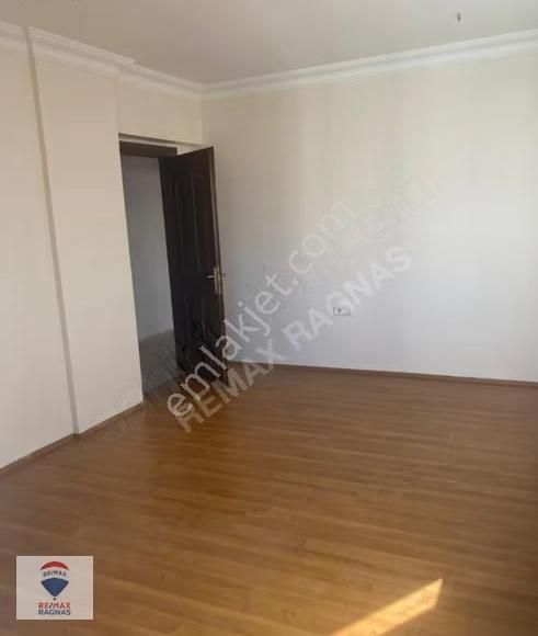 İnci Evlerinde Güvenlıklı Otoparklı Havuzlu Satılık 4+2 Dublex - Görsel 19