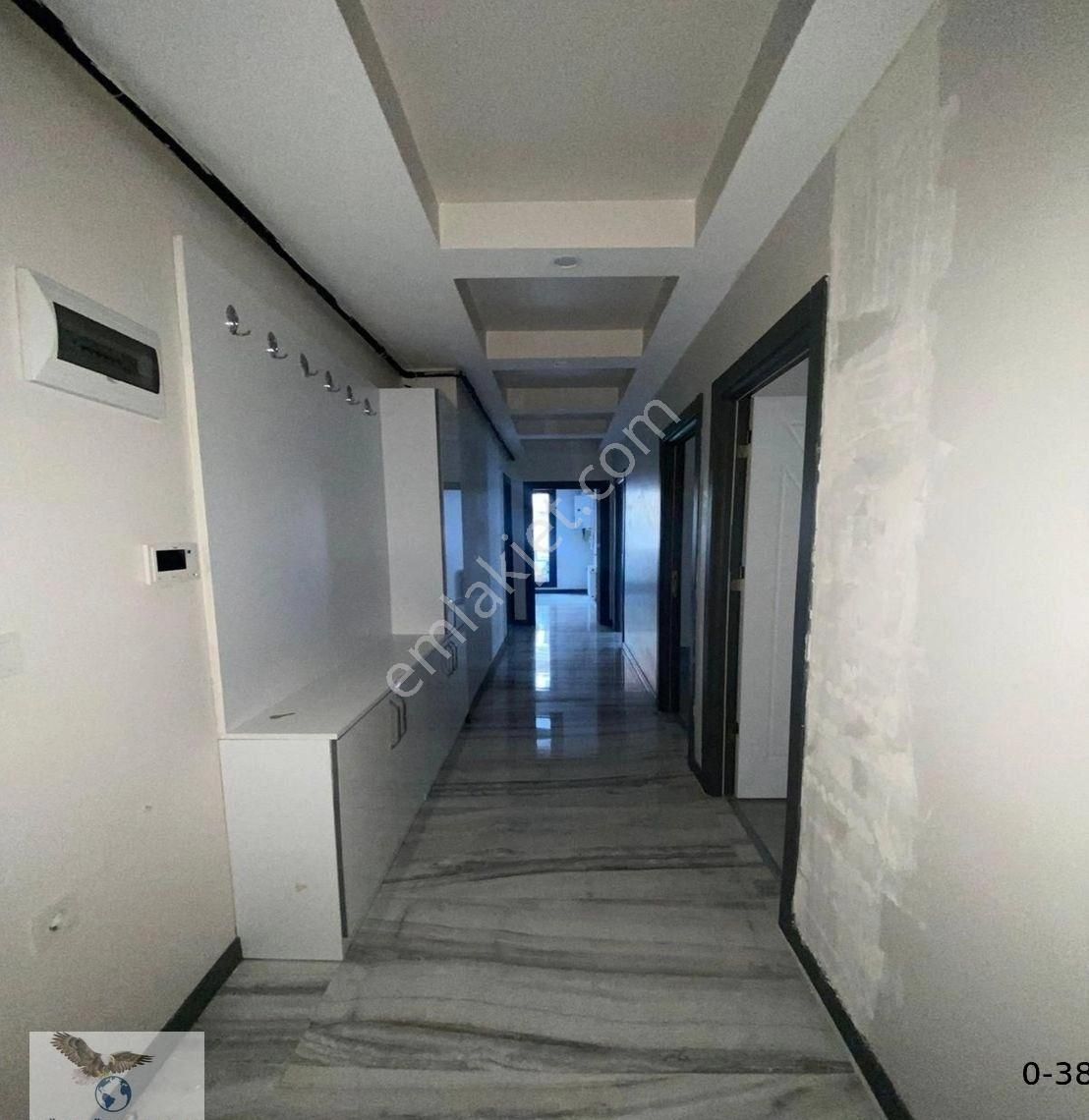 Avcılar Merkezde 2+1 Ön Cephe Kapalı Otoparklı İhtiyaçtan Satılık - Görsel 18