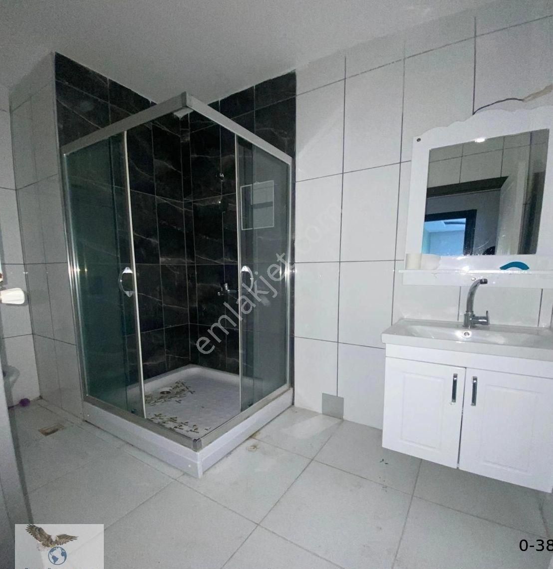 Avcılar Merkezde 2+1 Ön Cephe Kapalı Otoparklı İhtiyaçtan Satılık - Görsel 9