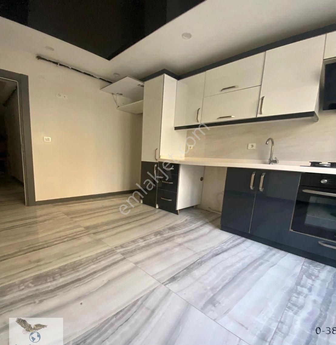 Avcılar Merkezde 2+1 Ön Cephe Kapalı Otoparklı İhtiyaçtan Satılık - Görsel 12