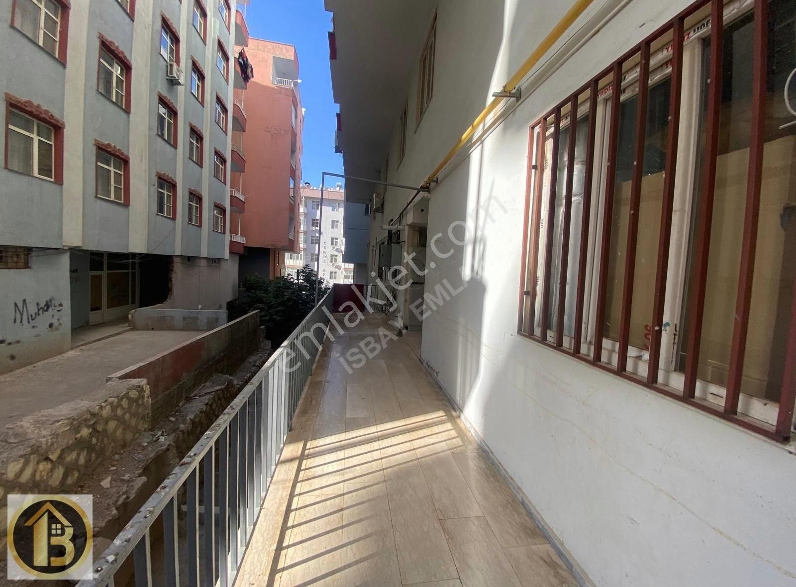 Fuzul Ev Bir Evim Emin Evime Uygun 13mart Mah. 3+1 Daire İsbayda - Görsel 3