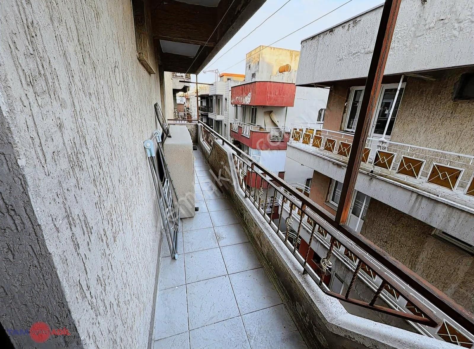 Fatih Mahallesi Geniş 3+1 Asansörlü Doğal Gazlı Ara Kat - Görsel 3