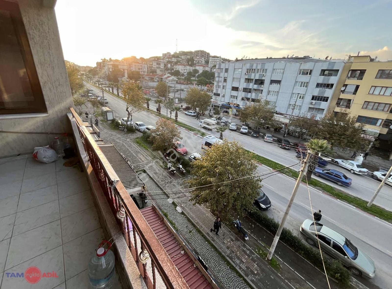 Fatih Mahallesi Geniş 3+1 Asansörlü Doğal Gazlı Ara Kat - Görsel 2