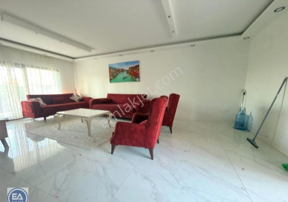 Kuşadası’nda Havuzlu Sitede Köşe Konum Satılık - Görsel 13