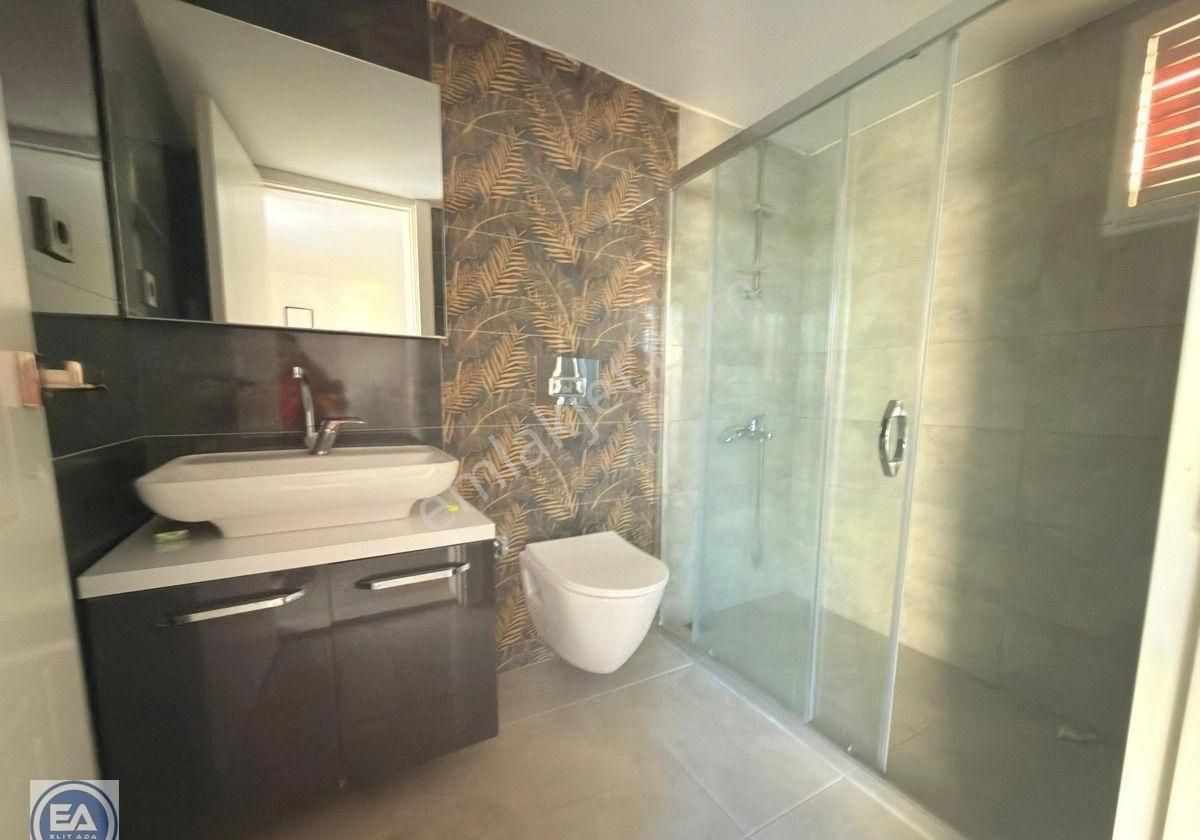 Kuşadası’nda Havuzlu Sitede Köşe Konum Satılık - Görsel 2