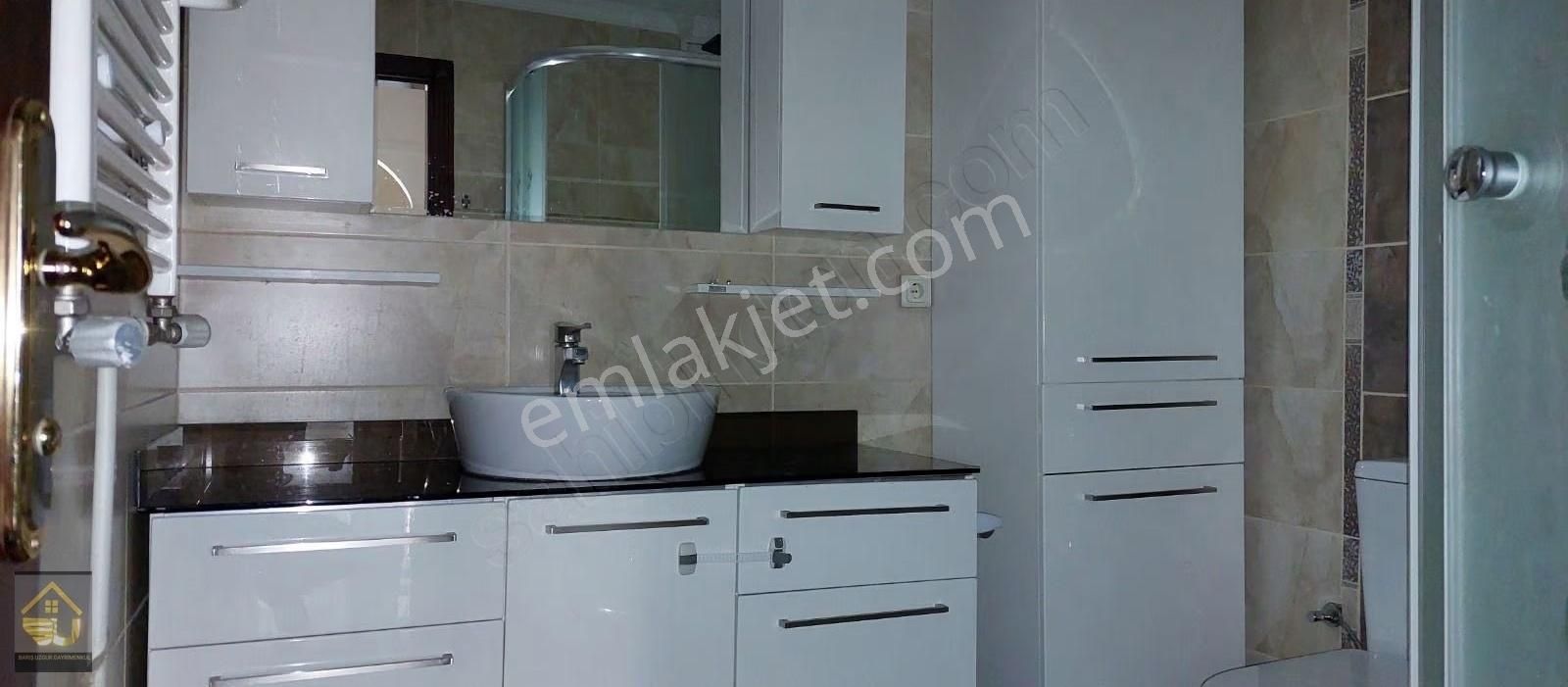 Birlik Mahallesi 443 Sokak Katta Asansörlü 140m2 Satılık 3+1 - Görsel 8