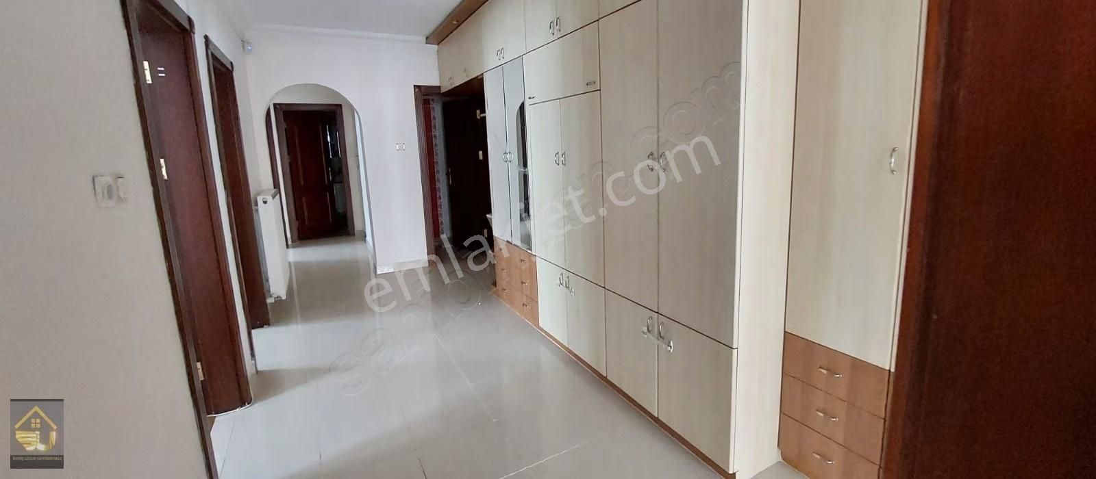 Birlik Mahallesi 443 Sokak Katta Asansörlü 140m2 Satılık 3+1 - Görsel 5