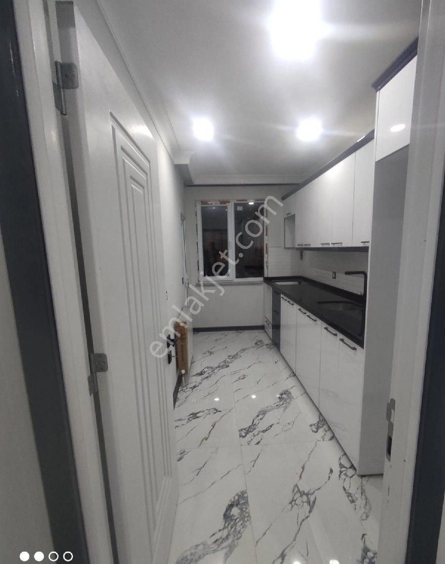 1.69 Krediyle Arnavutköy Mustafakemalpaşada Satılık 4+2 Çatı Kat Dubleks Daire - Görsel 2