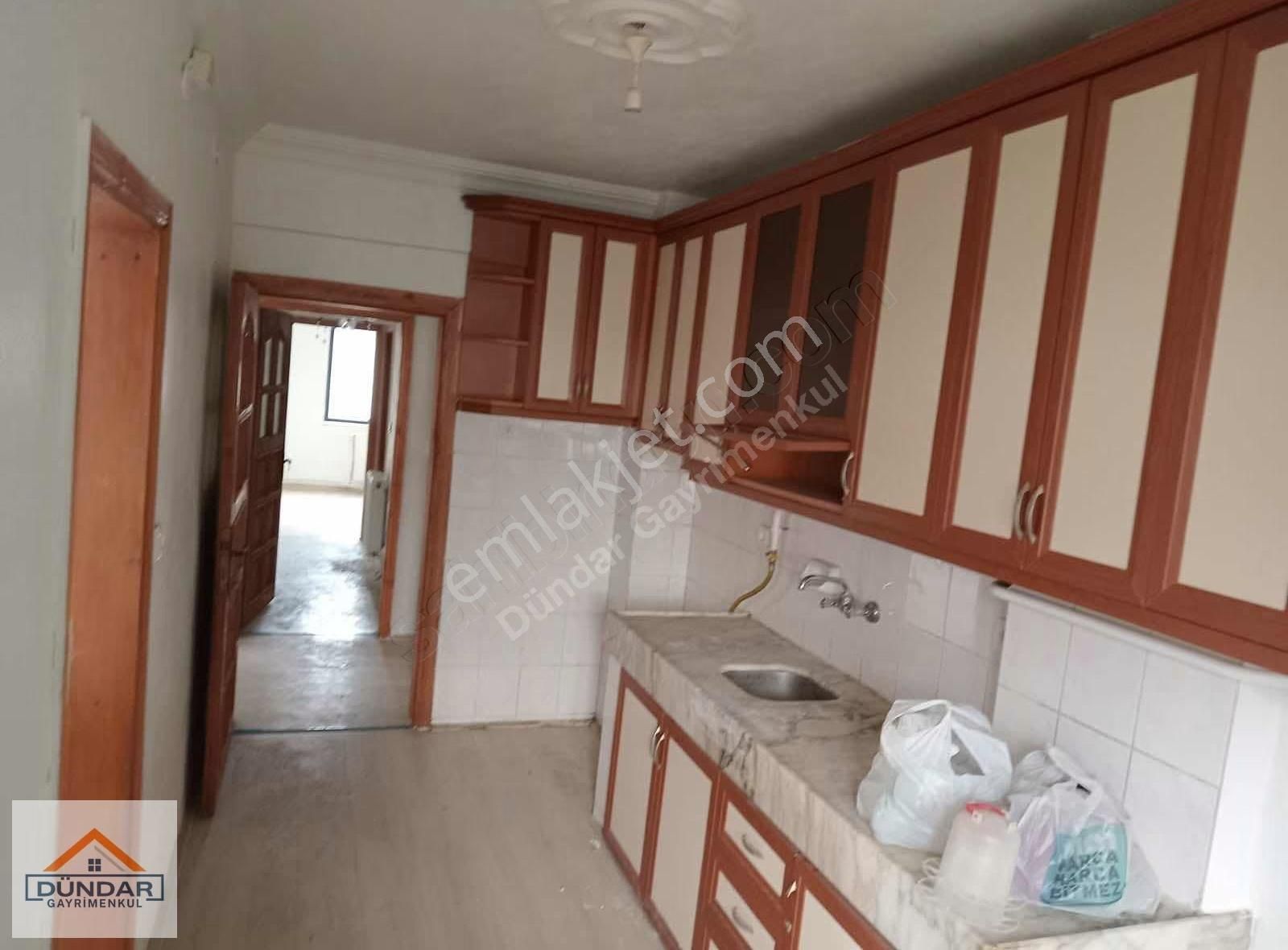 Dündar Gayrimenkul'den Hendek Merkezde Kiralık 2+1 Daire - Görsel 3