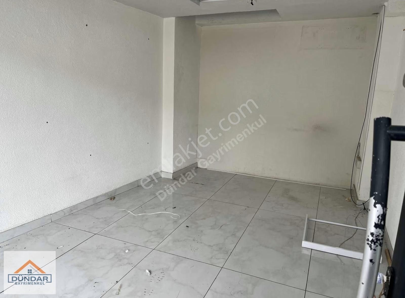 Dündar Gayrimenkul'den Hendek Çarşı Merkezde Kiralık Dükkan - Görsel 6