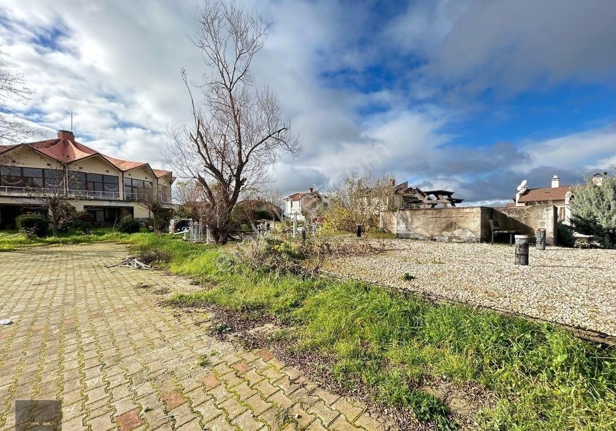 Bademli Bölgesinde Villa