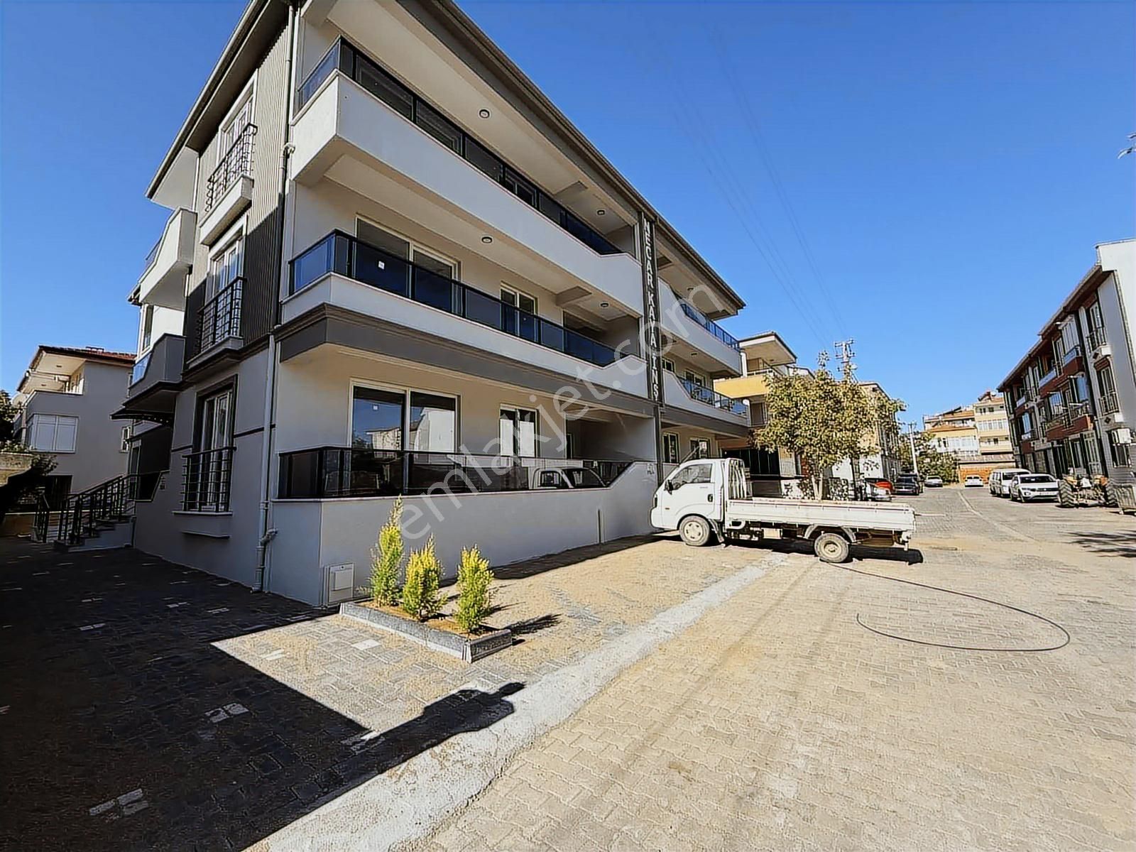 Gömeç Mithatpaşa Mah 2+1 Ara Kat Açık Mutfak Daire - Görsel 16
